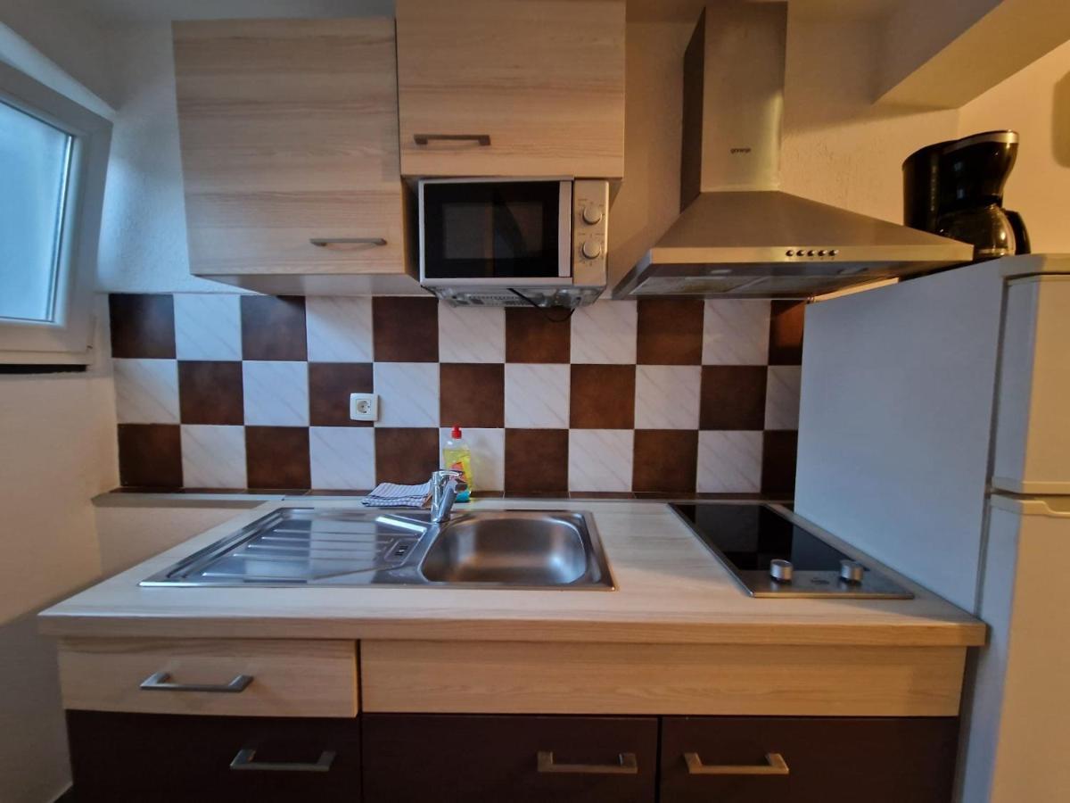 Apartments Luigi Umag Bagian luar foto