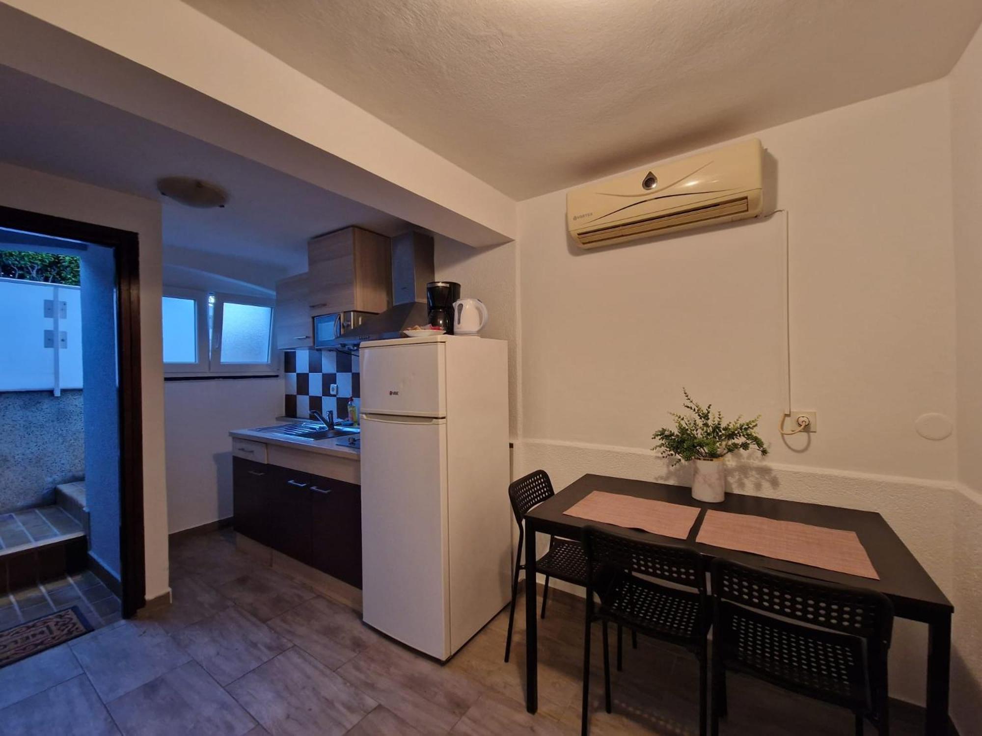 Apartments Luigi Umag Bagian luar foto